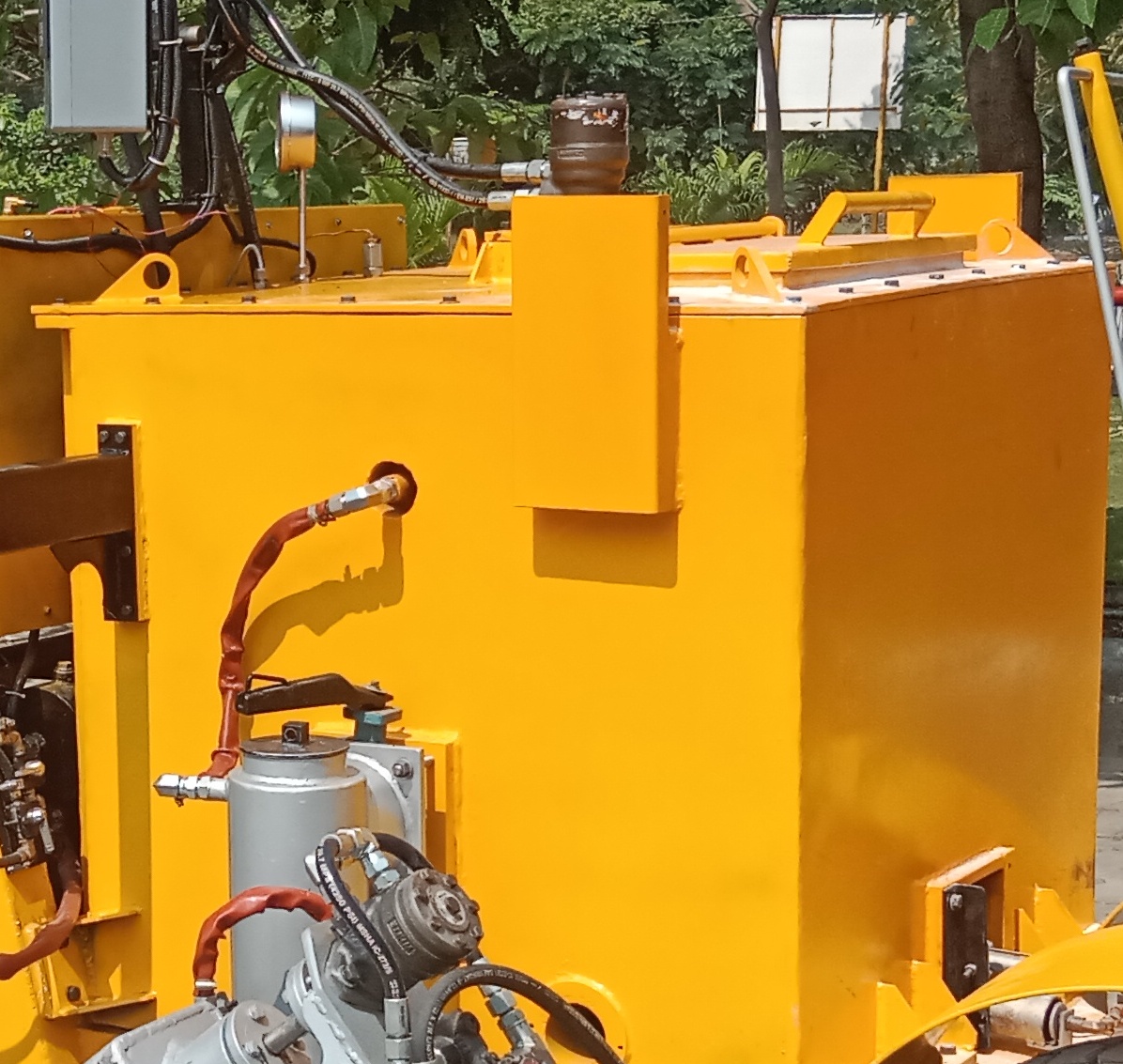 Thermoplastic Tank for Extrusion Machine